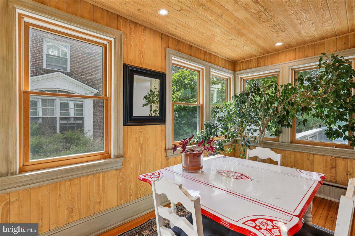 CHEVY CHASE - Residential