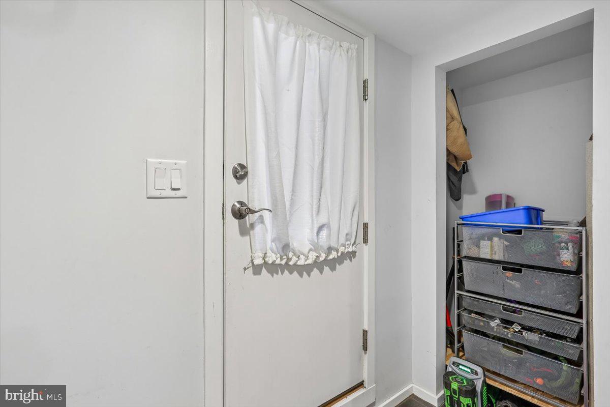 CHEVY CHASE - Residential