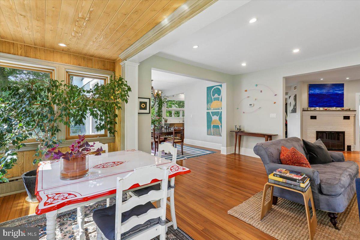 CHEVY CHASE - Residential