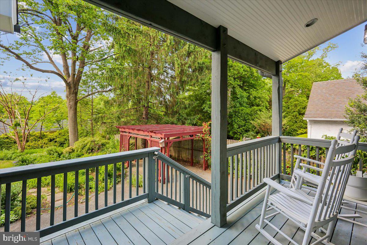 CHEVY CHASE - Residential