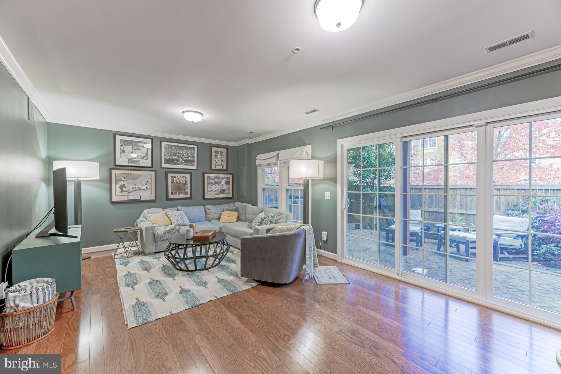 OLD TOWN GREENS - Residential