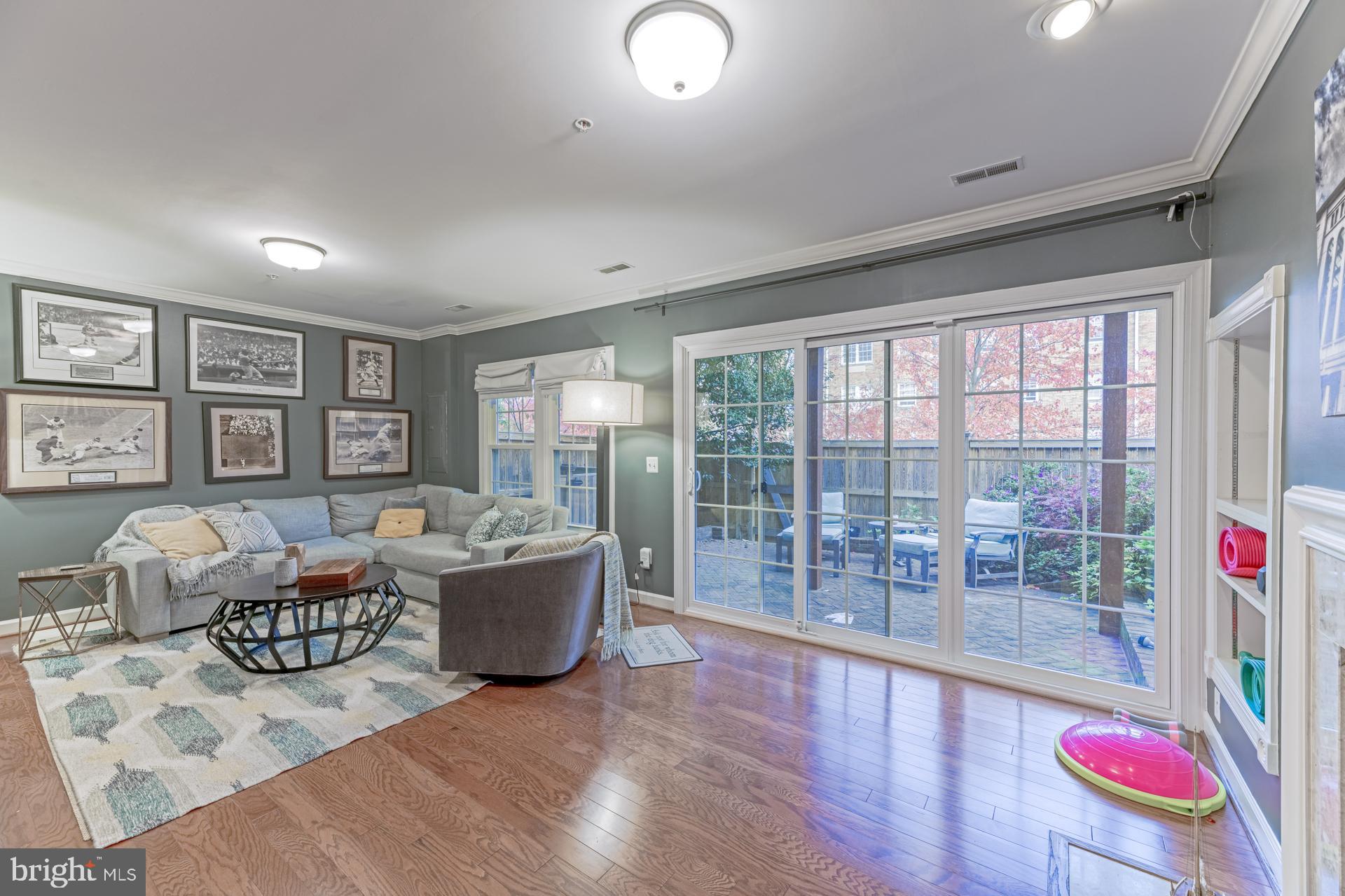OLD TOWN GREENS - Residential