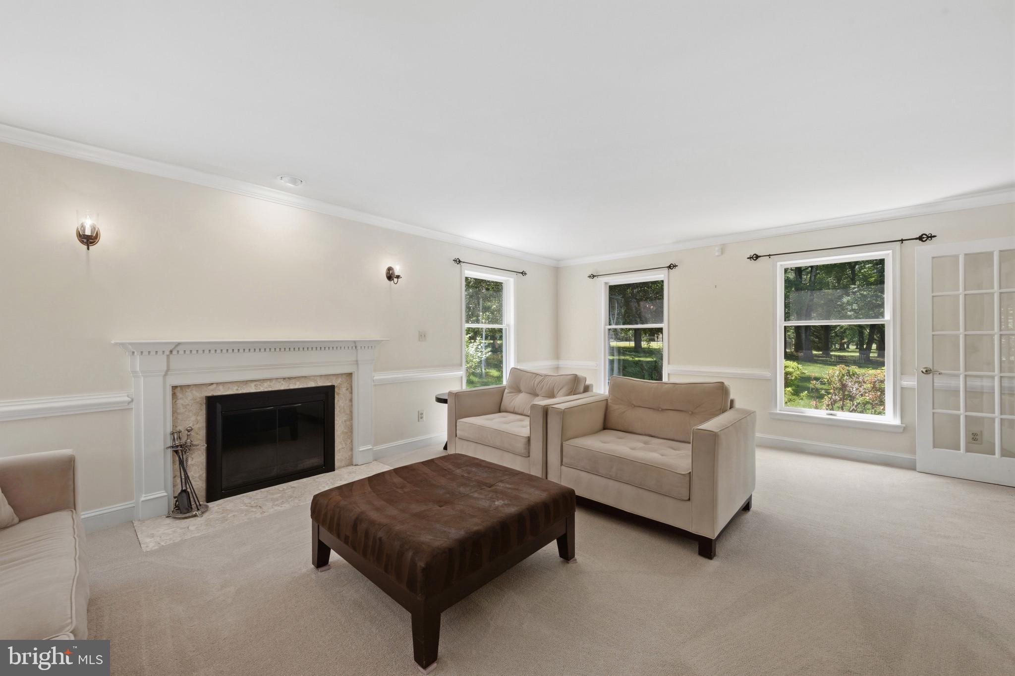 HERITAGE WOODS - Residential