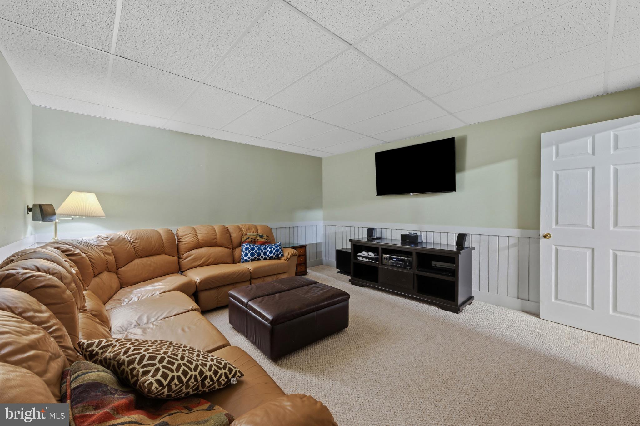 HERITAGE WOODS - Residential