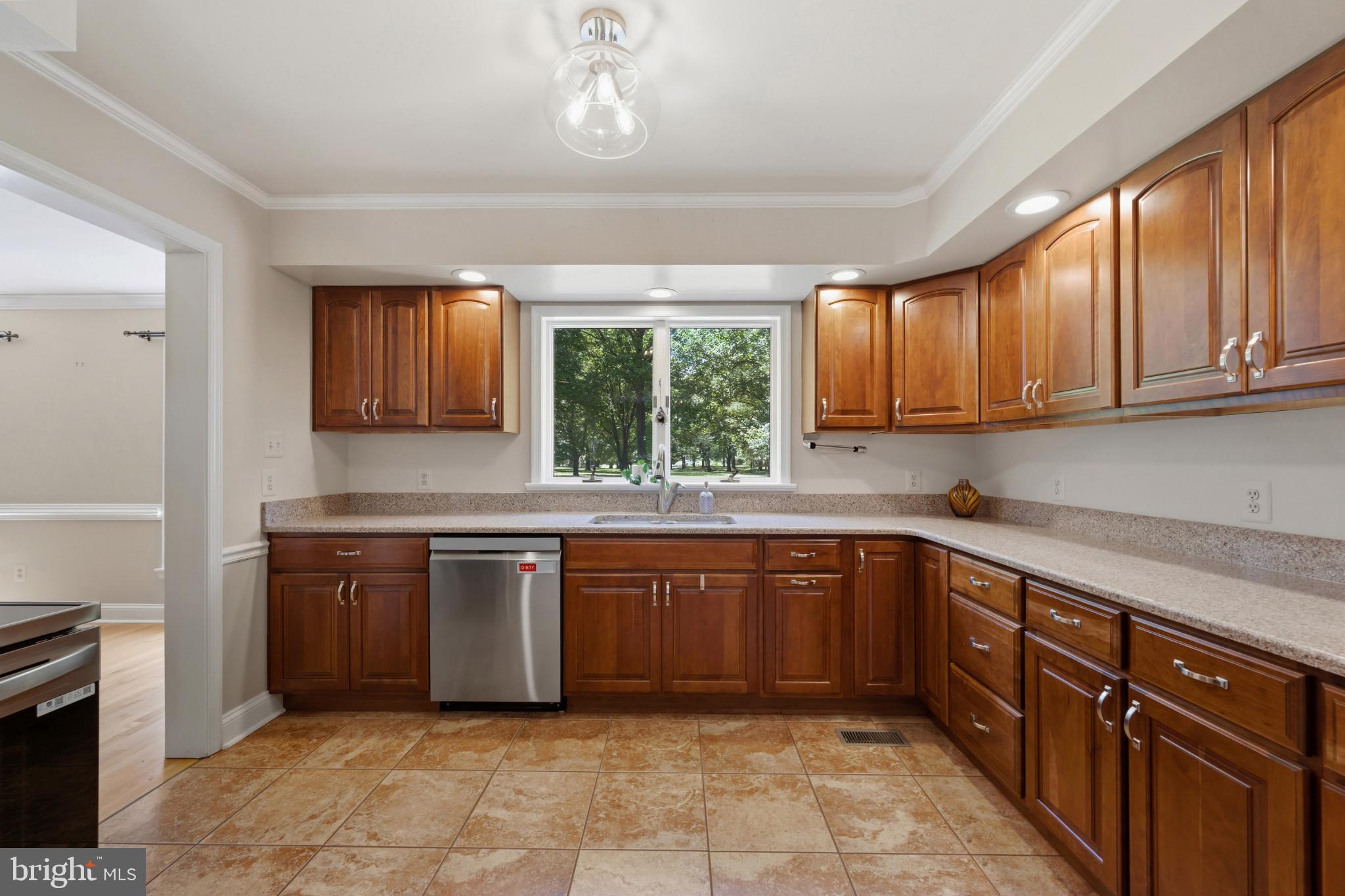 HERITAGE WOODS - Residential