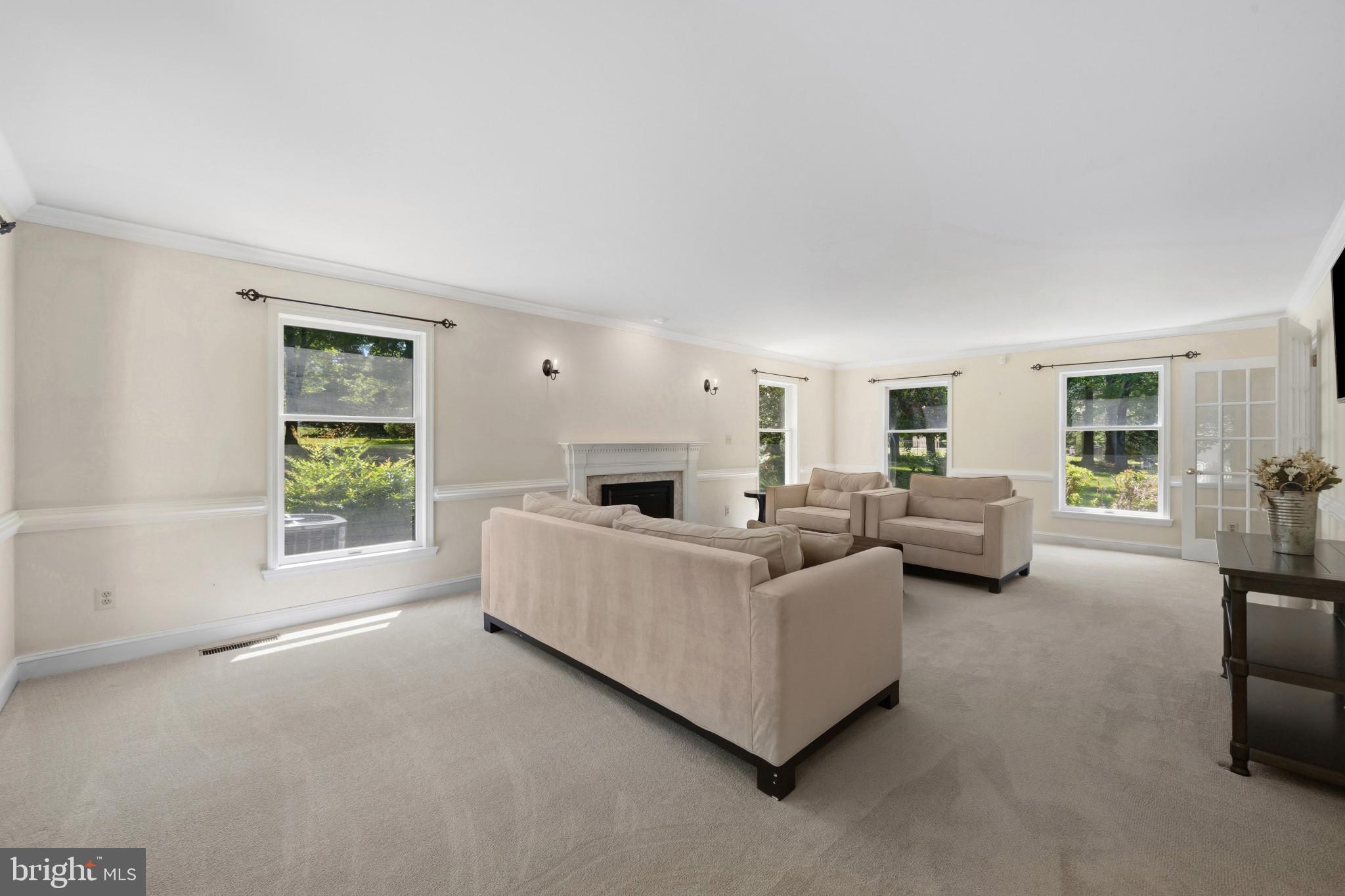 HERITAGE WOODS - Residential