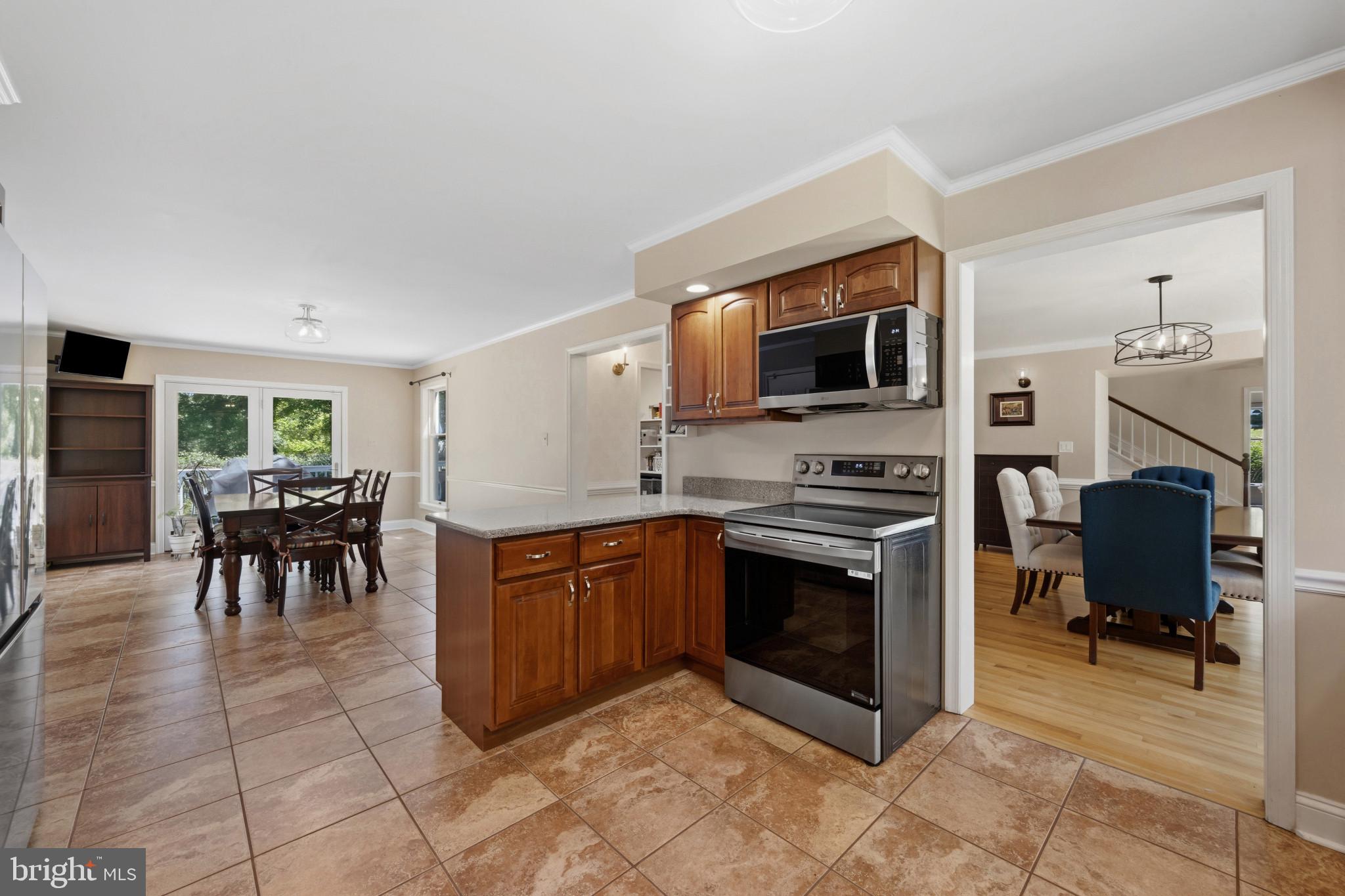 HERITAGE WOODS - Residential