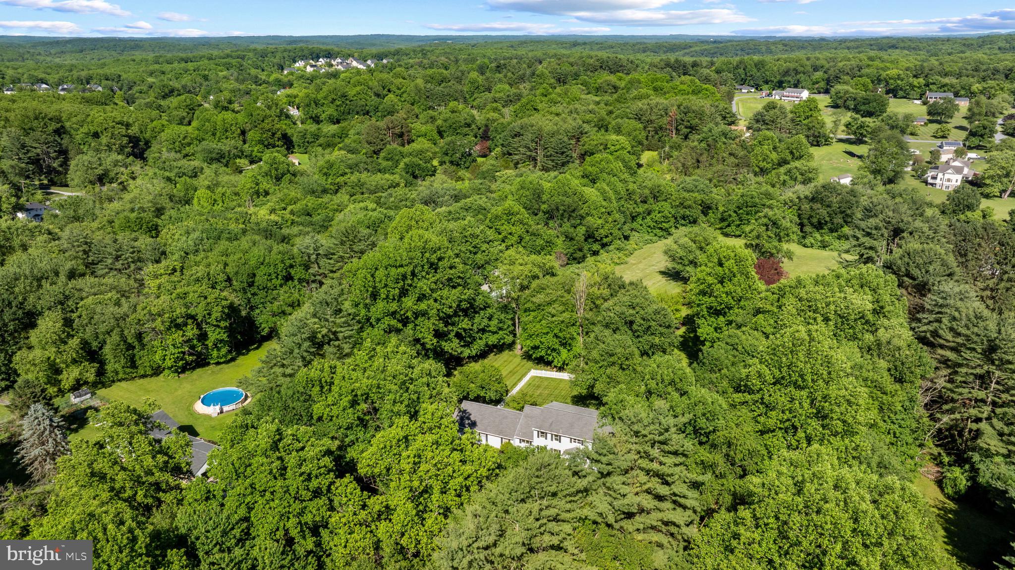 HERITAGE WOODS - Residential