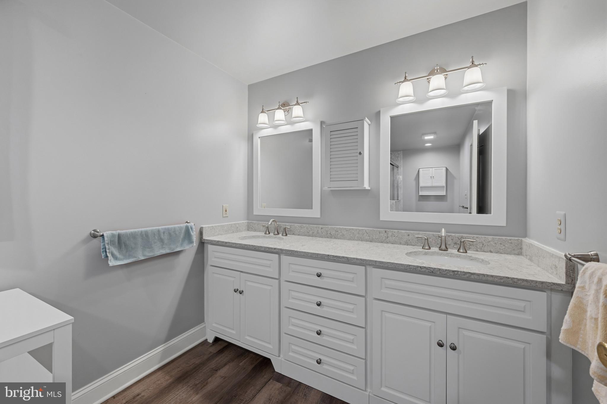 HERITAGE WOODS - Residential