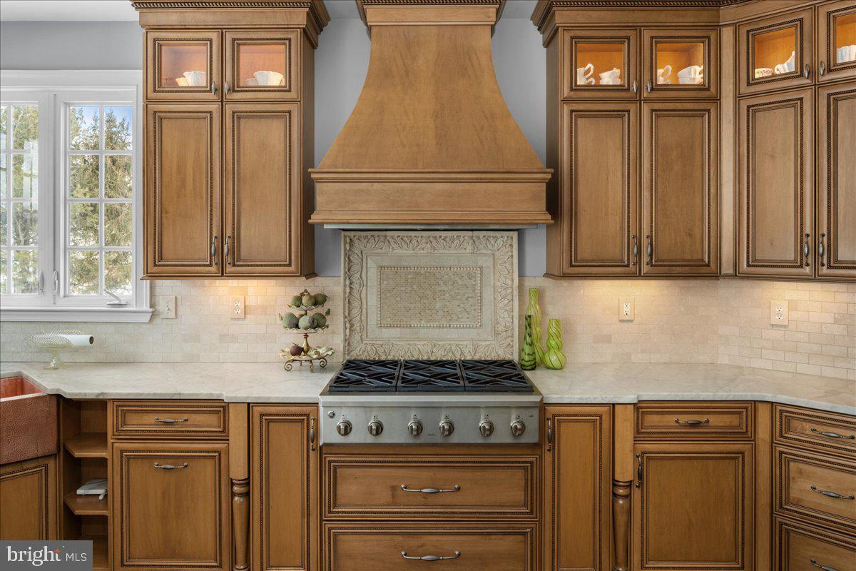 WARNER MEADOWS - Residential
