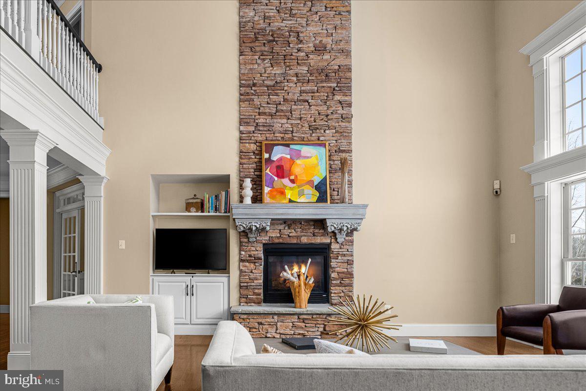 WARNER MEADOWS - Residential