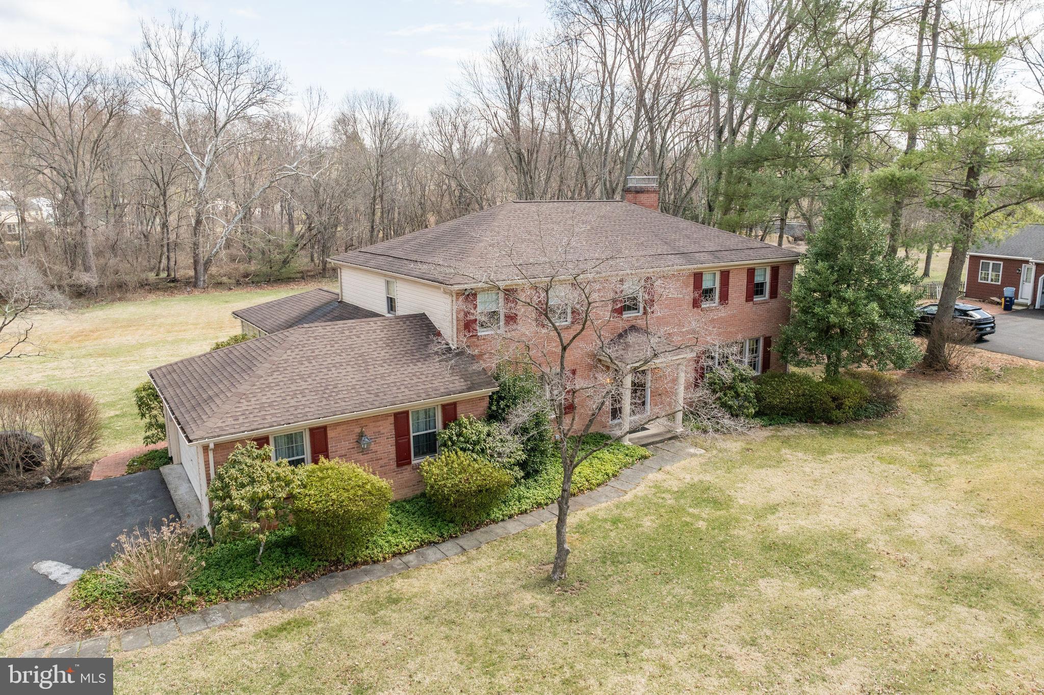 NEWTOWN SQ - Residential