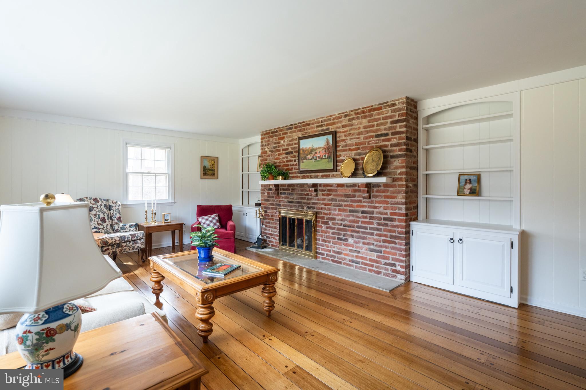 NEWTOWN SQ - Residential