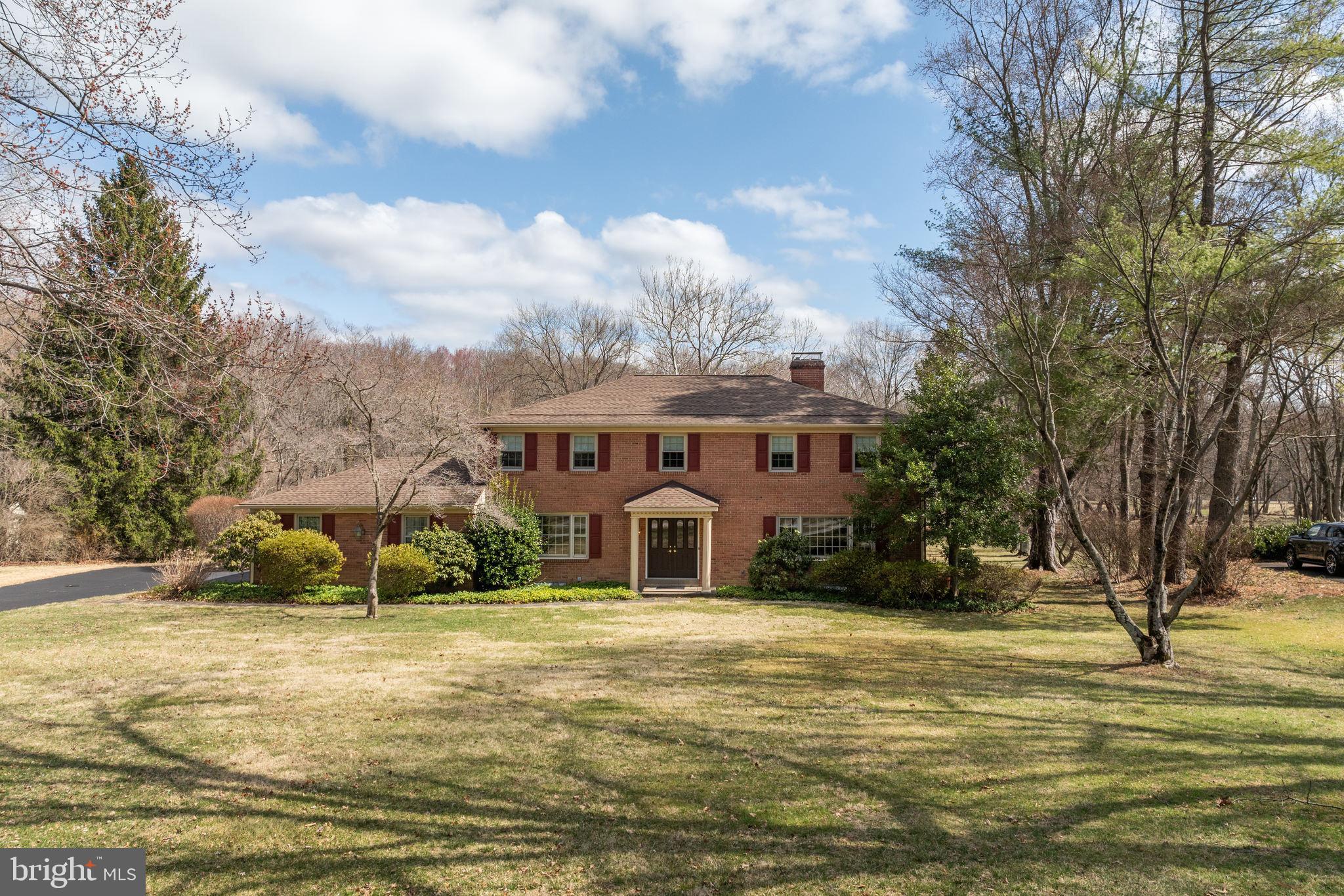 NEWTOWN SQ - Residential