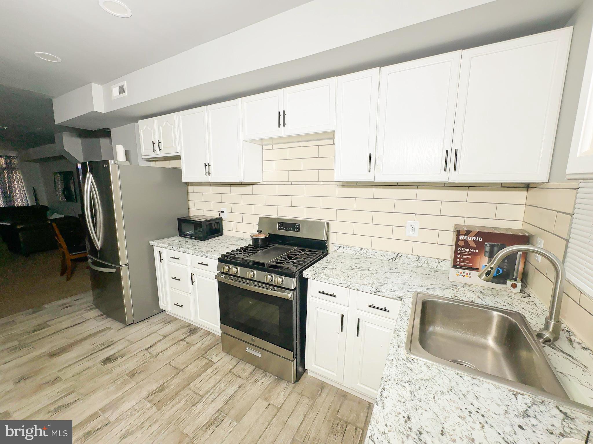 CARROLL-SOUTH HILTON - Residential