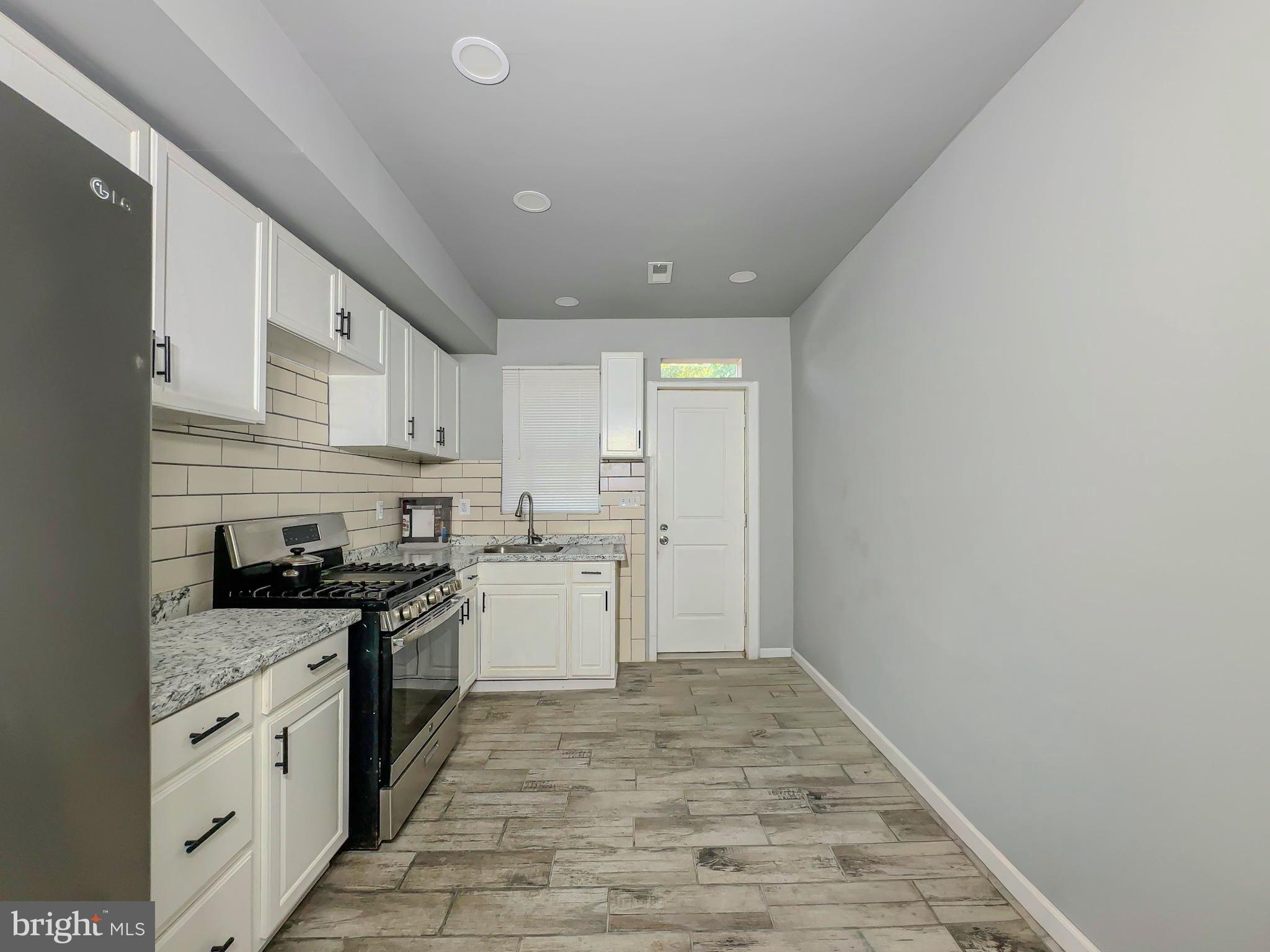 CARROLL-SOUTH HILTON - Residential