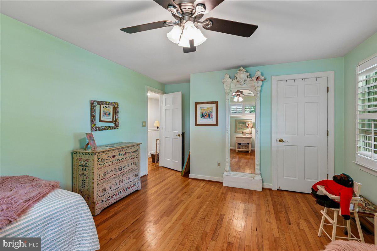 HAMPTON VILLAGE - Residential