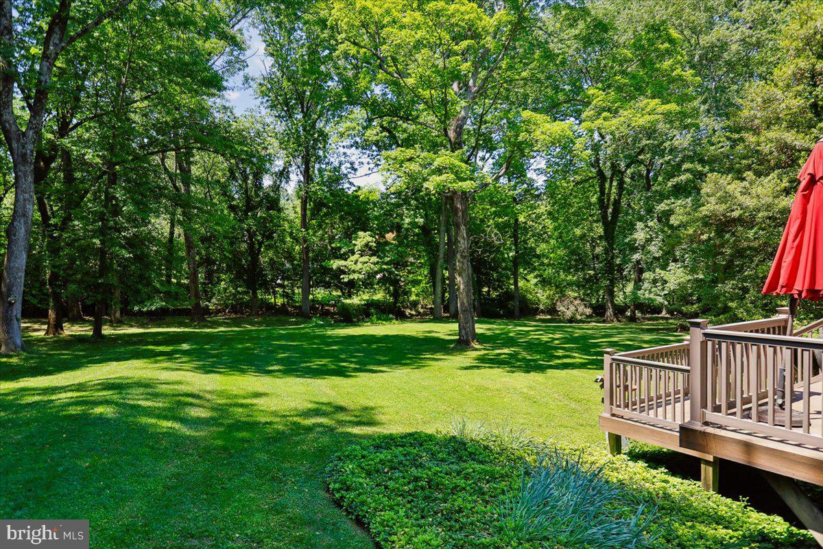 HAMPTON VILLAGE - Residential