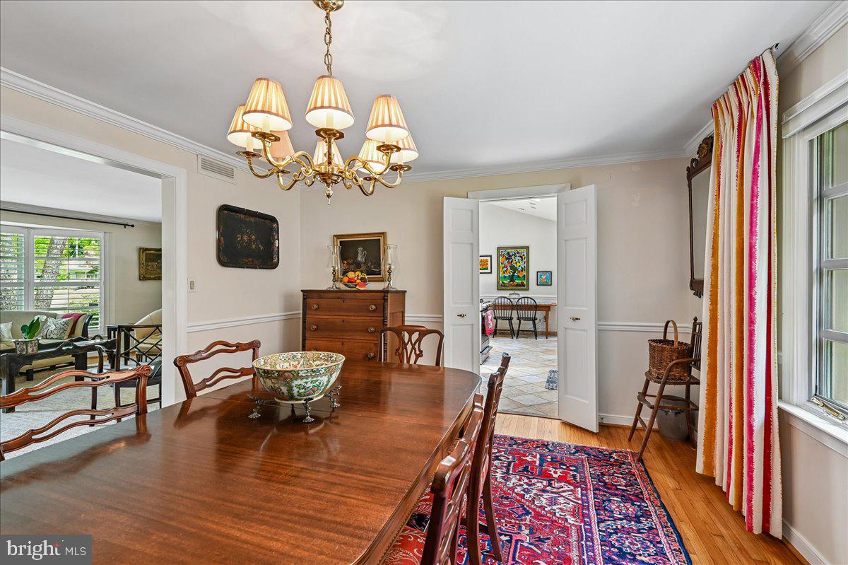 HAMPTON VILLAGE - Residential