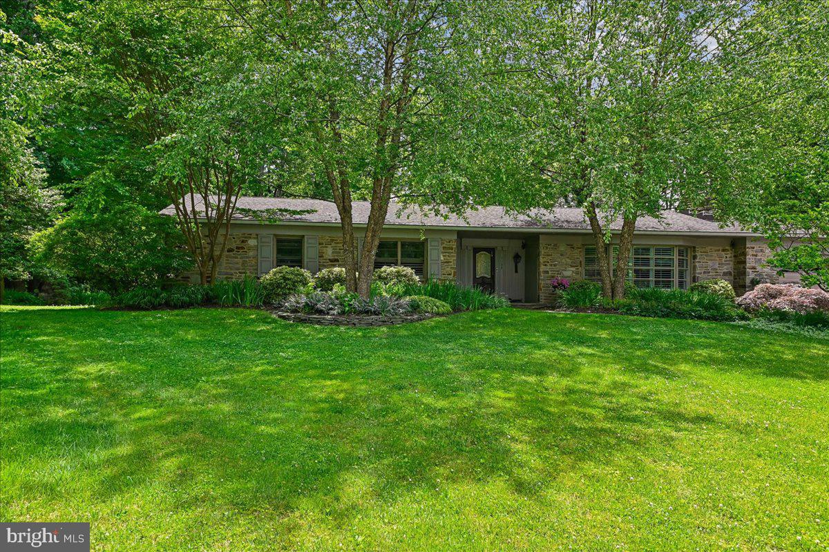 HAMPTON VILLAGE - Residential
