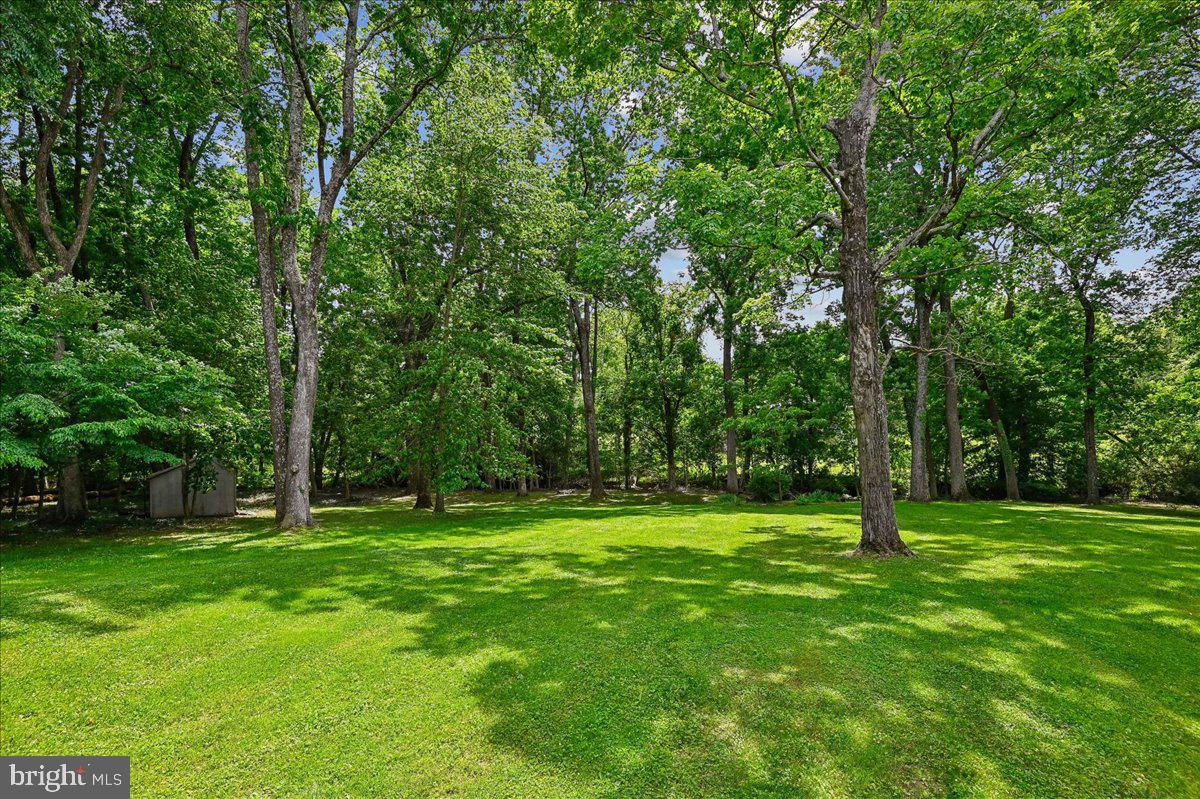 HAMPTON VILLAGE - Residential