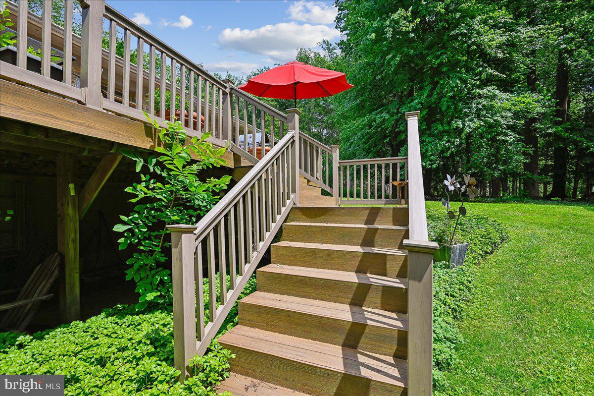 HAMPTON VILLAGE - Residential