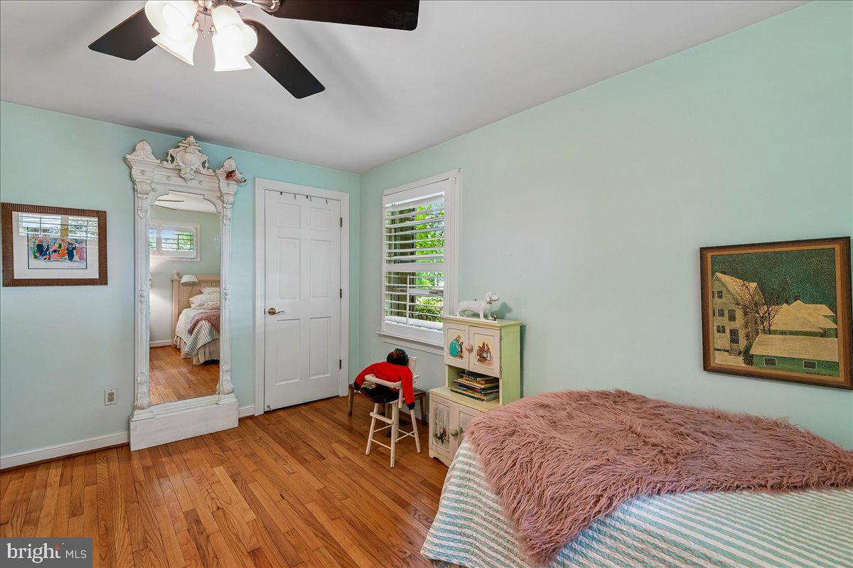 HAMPTON VILLAGE - Residential