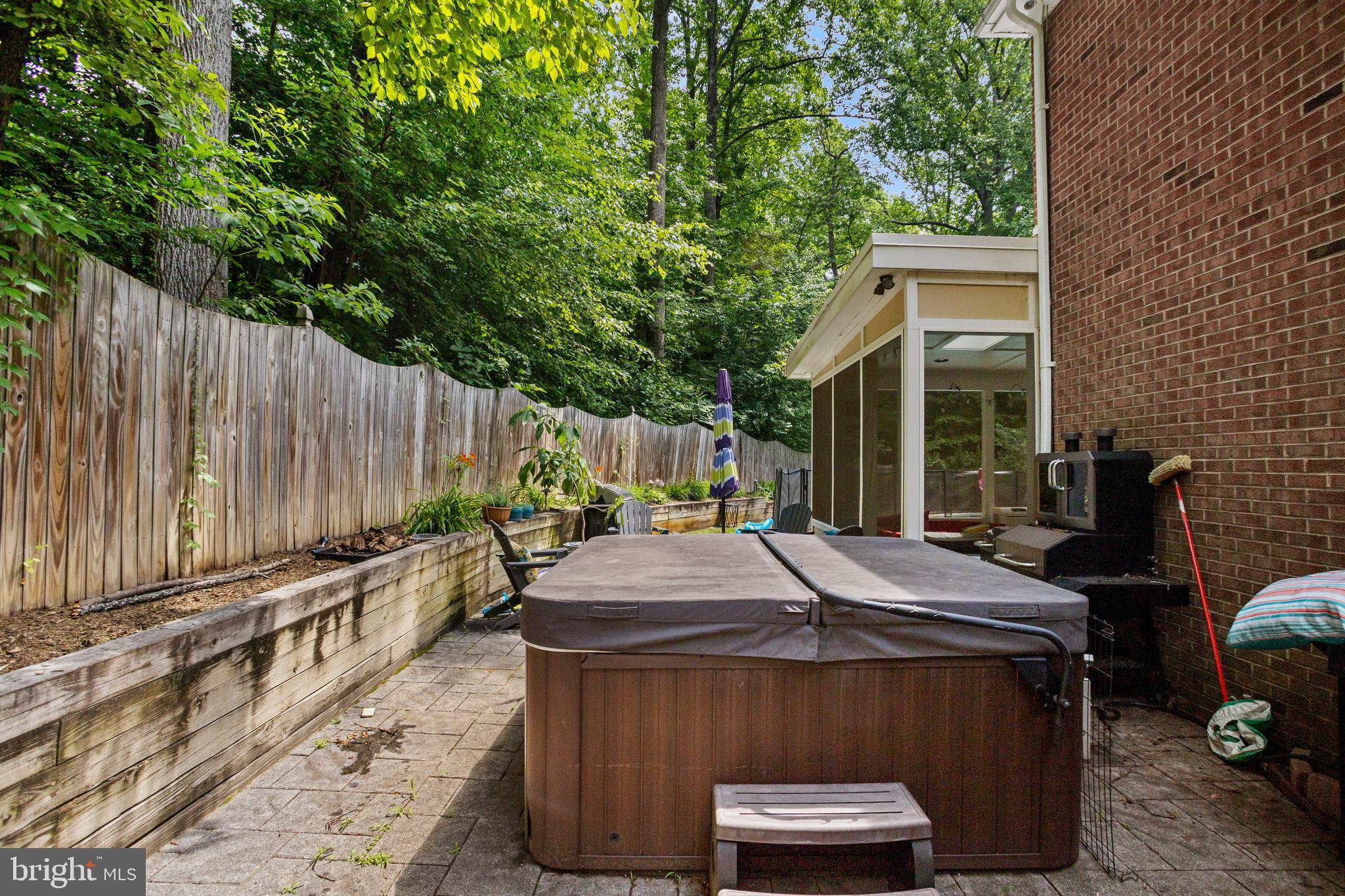 HARBOR HILLS - Residential