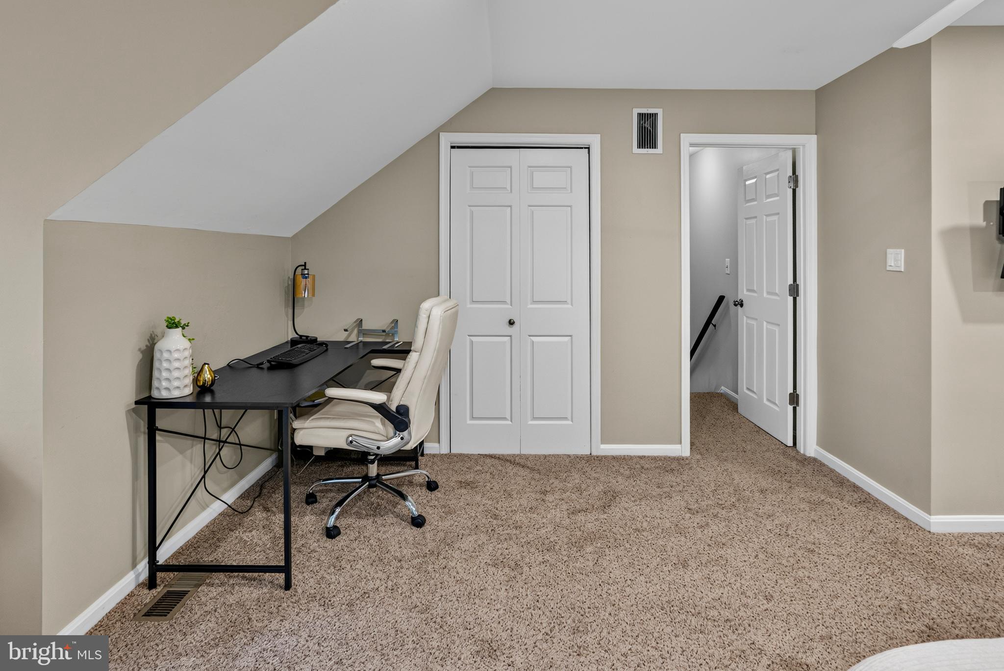 HARBOR HILLS - Residential