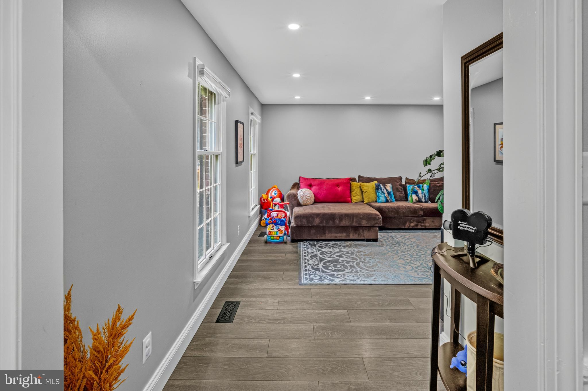 HARBOR HILLS - Residential