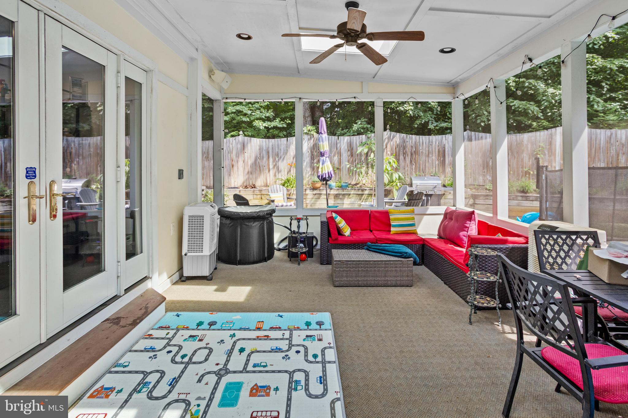 HARBOR HILLS - Residential
