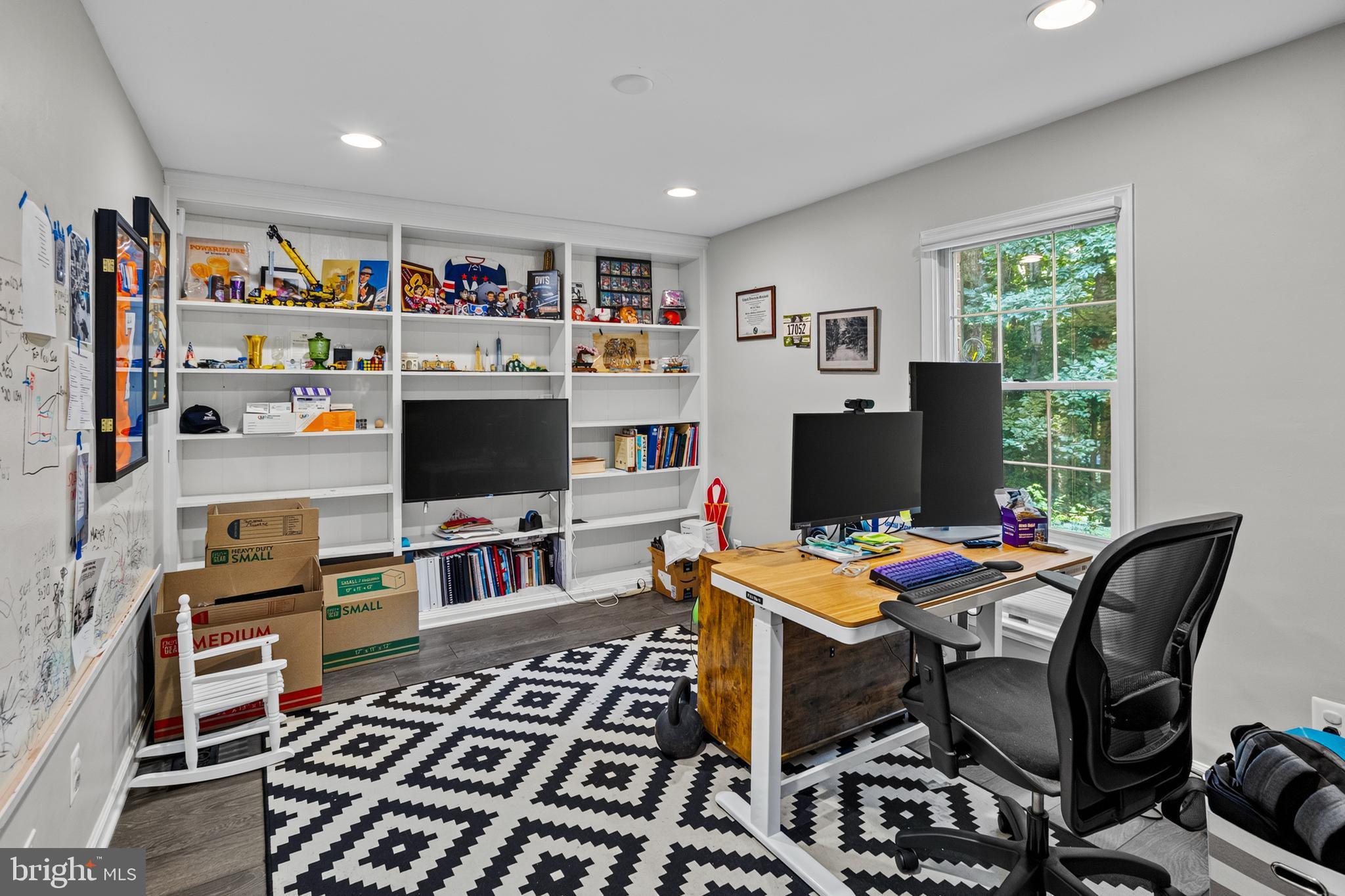 HARBOR HILLS - Residential