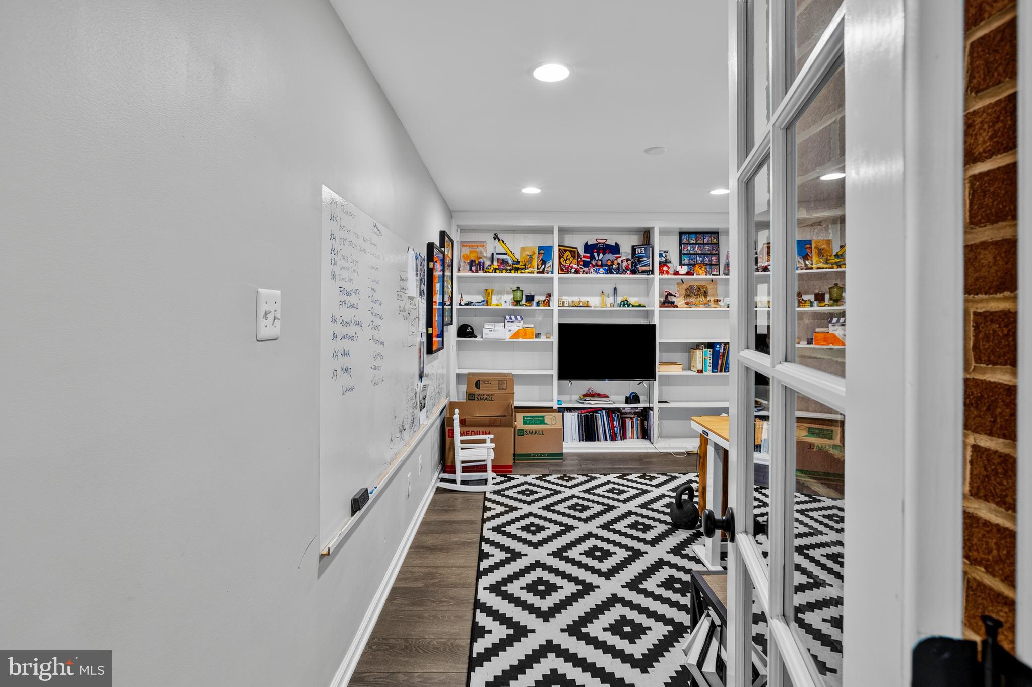 HARBOR HILLS - Residential