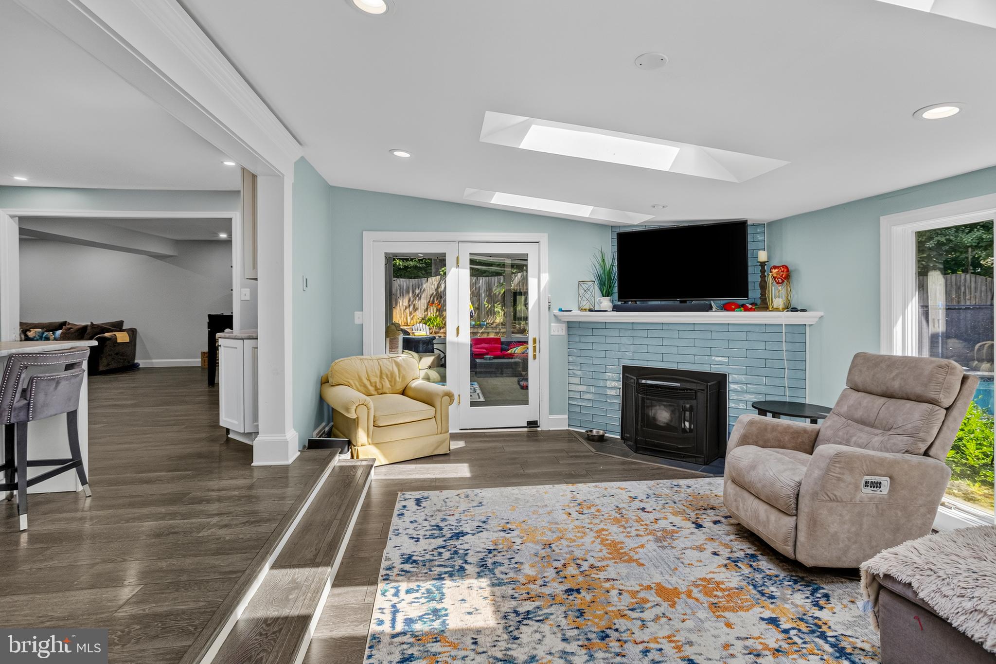 HARBOR HILLS - Residential