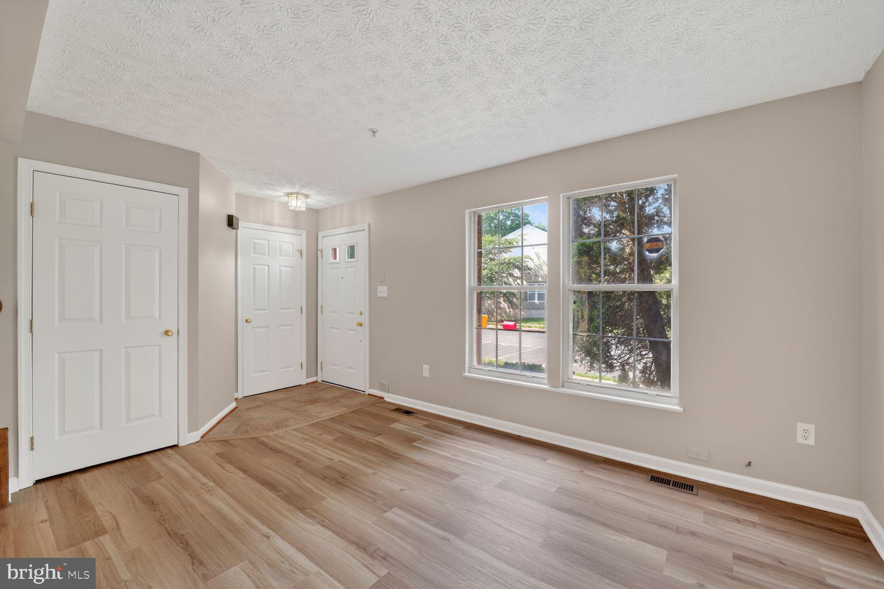 PINEY ORCHARD - Residential