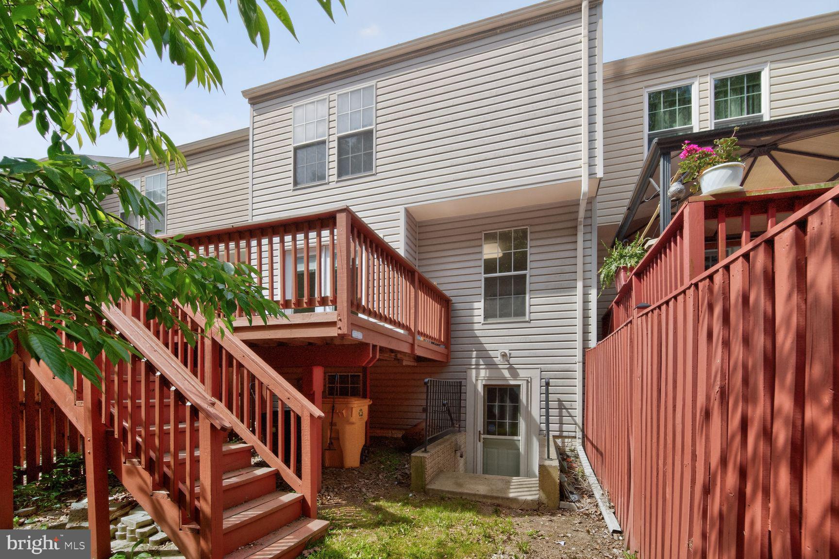 PINEY ORCHARD - Residential