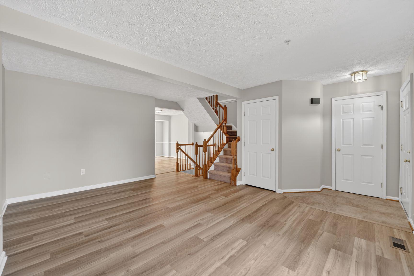 PINEY ORCHARD - Residential