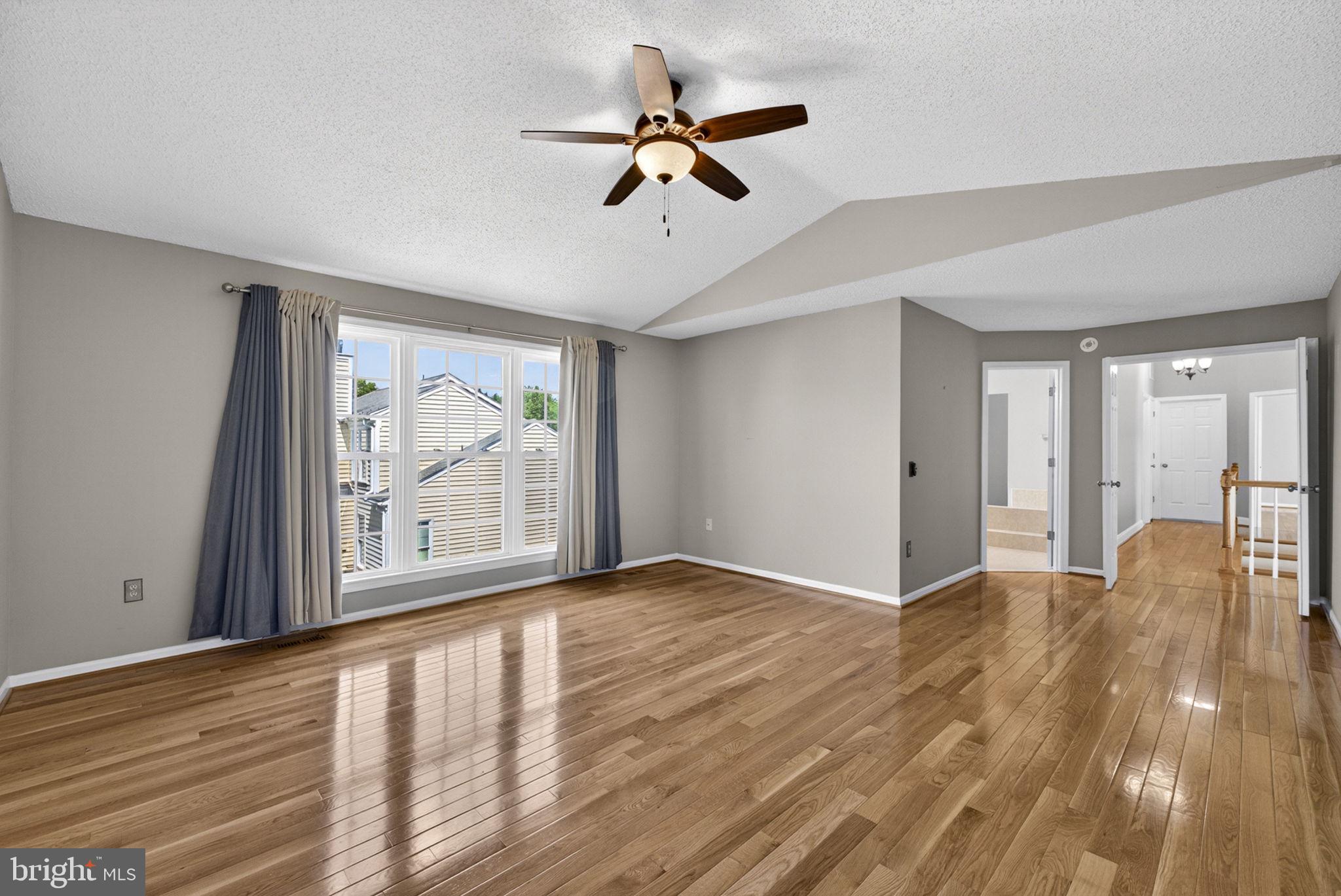 OAKENSHAW ESTATES - Residential