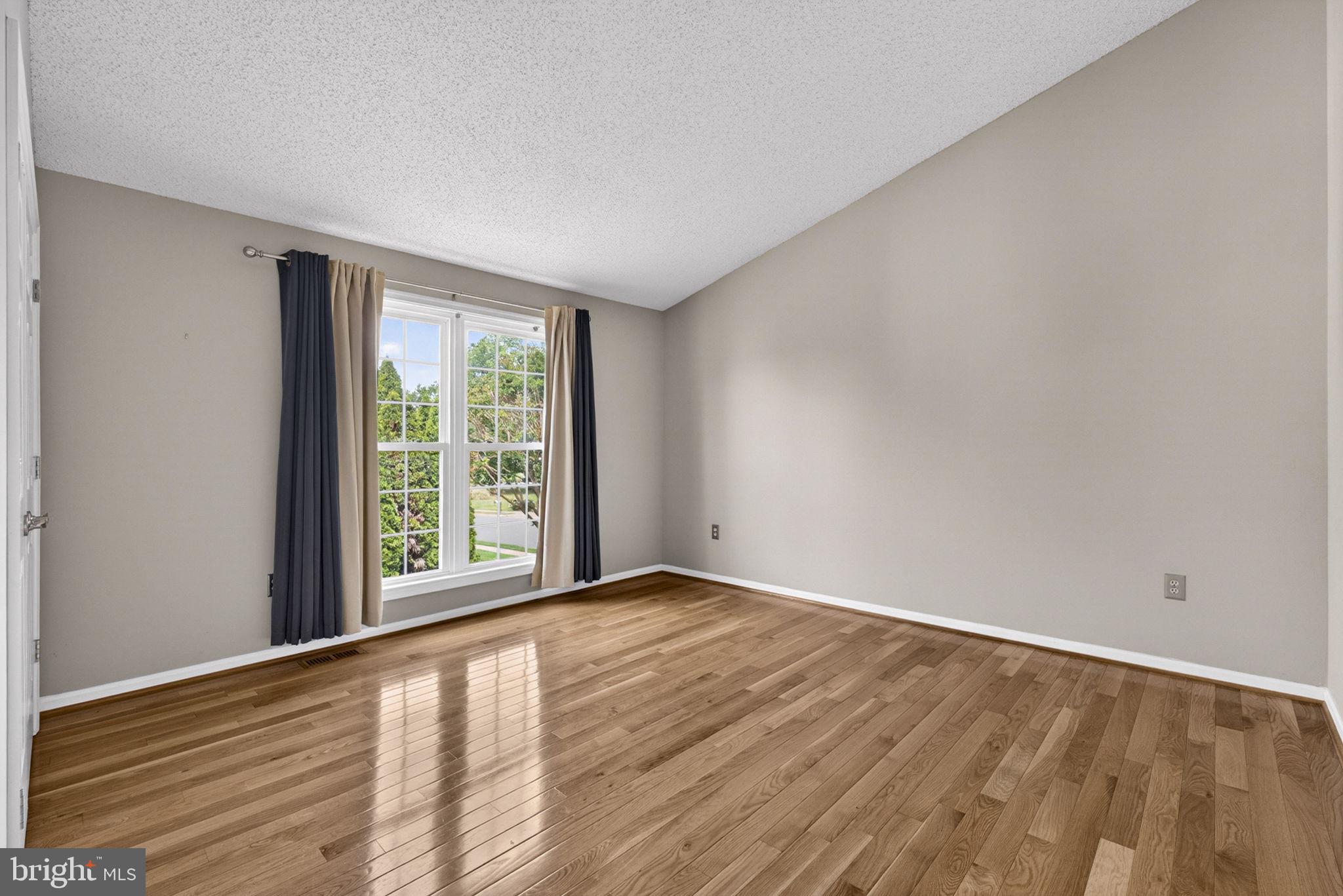 OAKENSHAW ESTATES - Residential