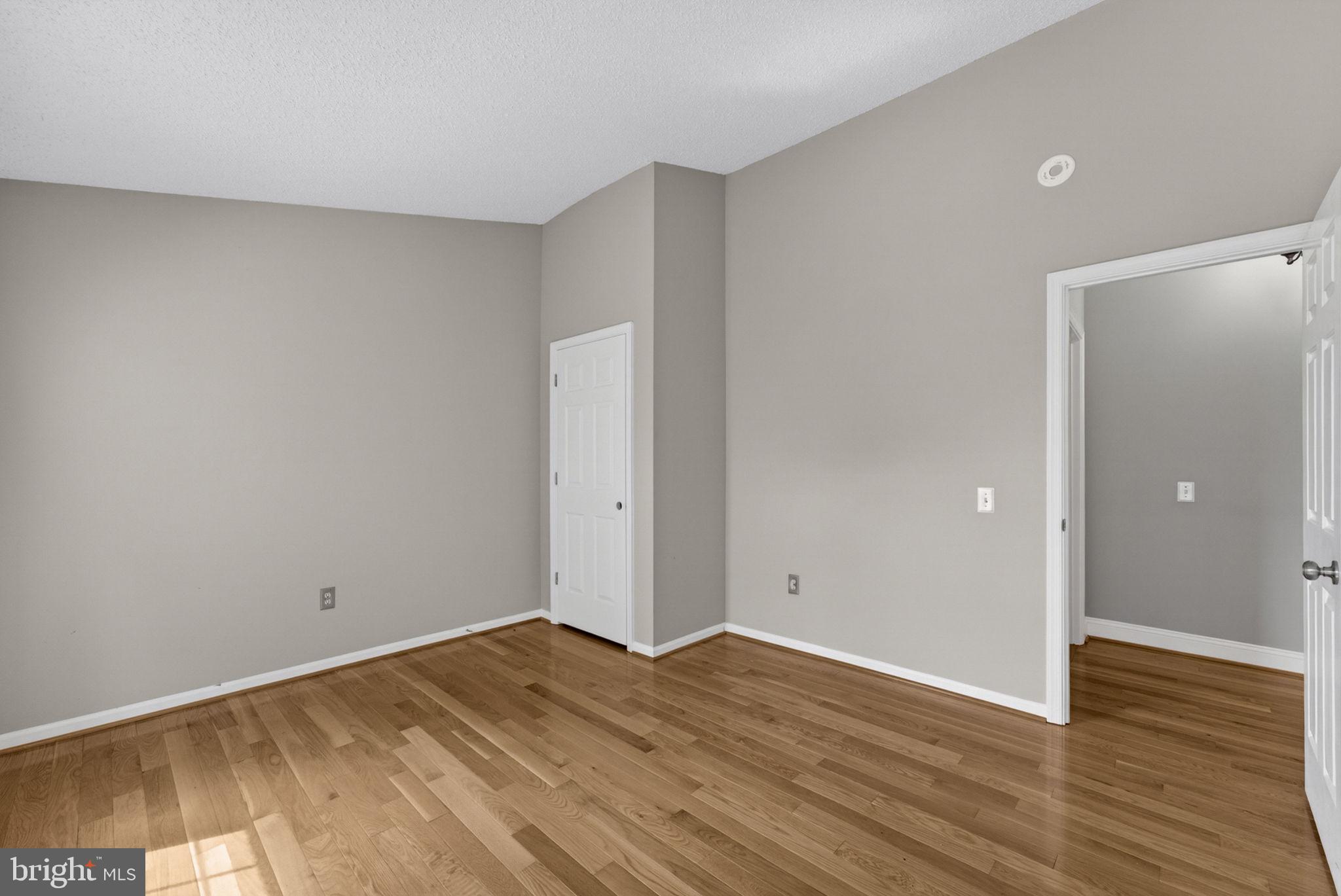OAKENSHAW ESTATES - Residential