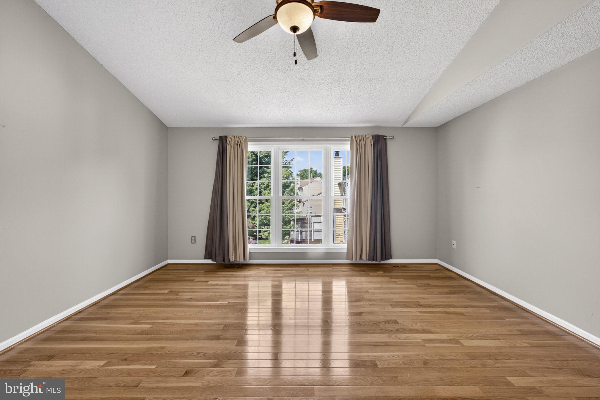 OAKENSHAW ESTATES - Residential