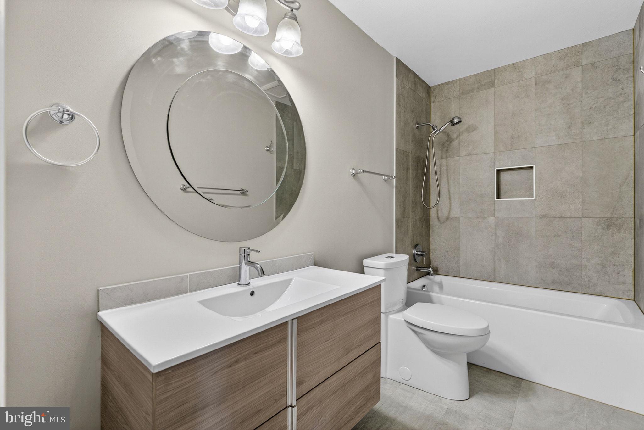 OAKENSHAW ESTATES - Residential