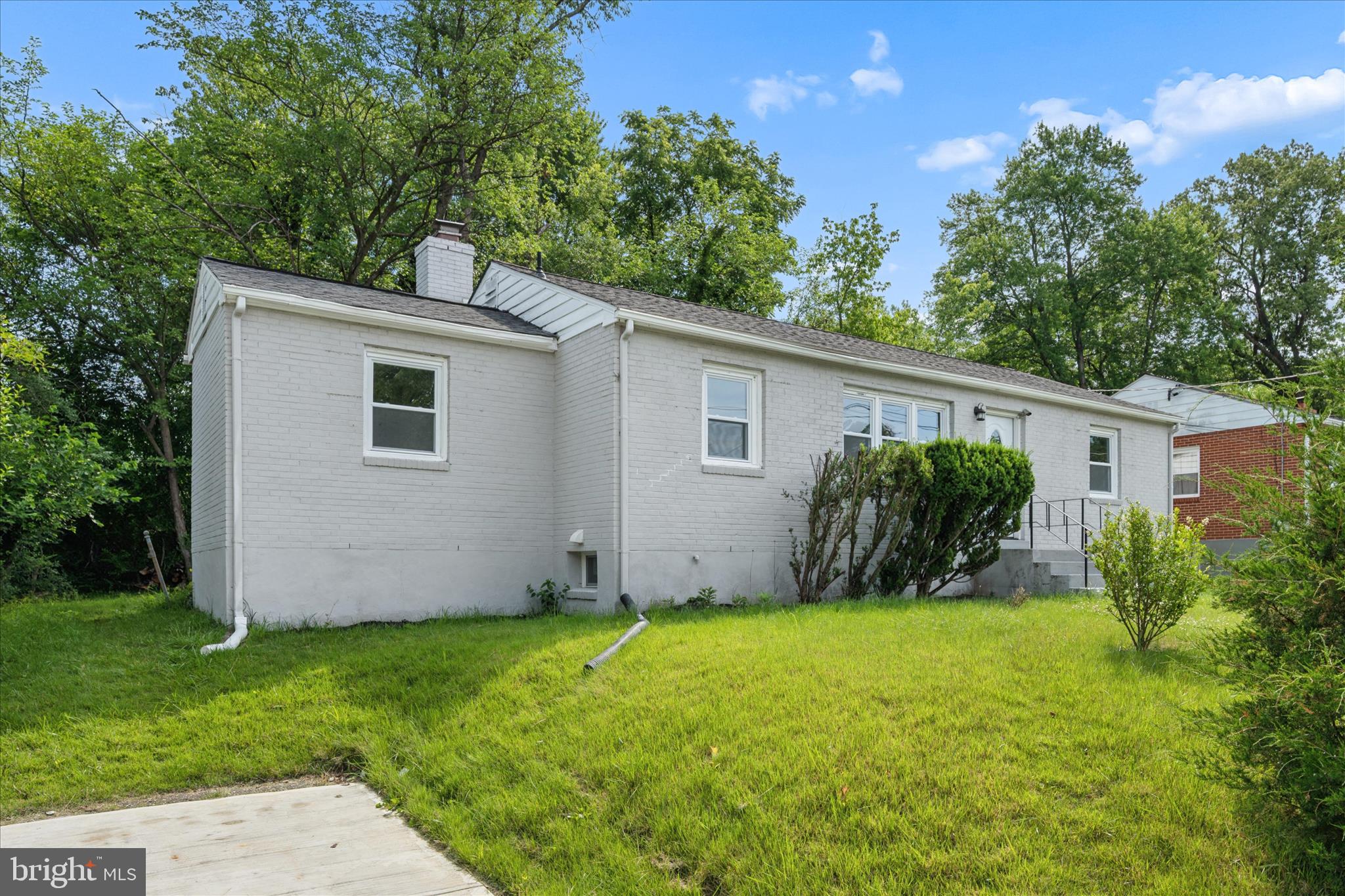 BURNT MILLS KNOLLS - Residential