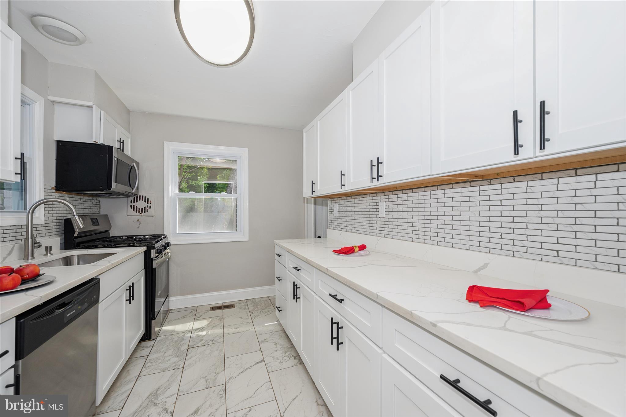 BURNT MILLS KNOLLS - Residential