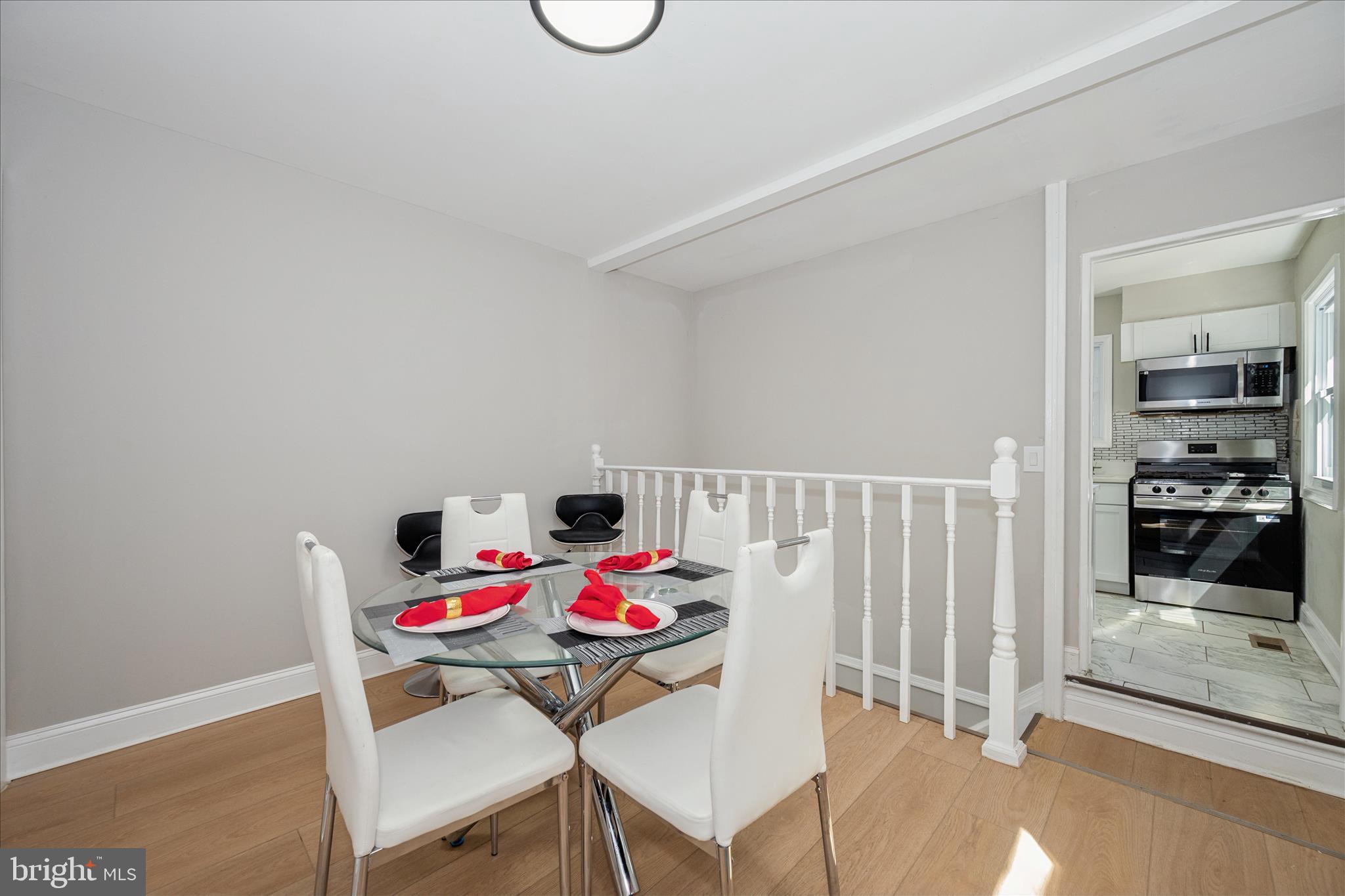BURNT MILLS KNOLLS - Residential