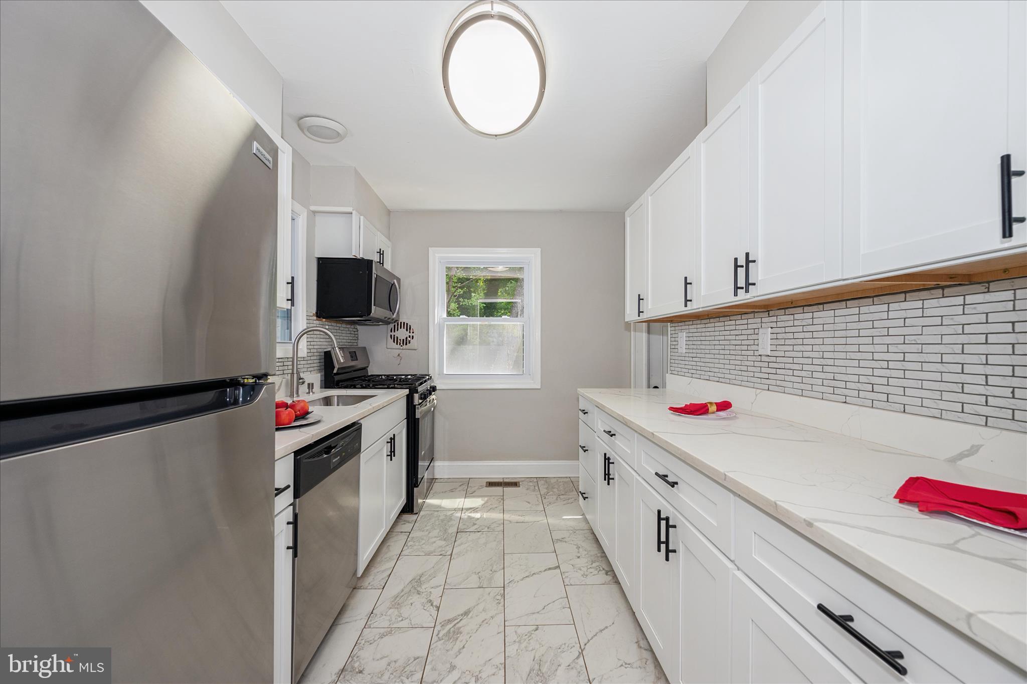 BURNT MILLS KNOLLS - Residential