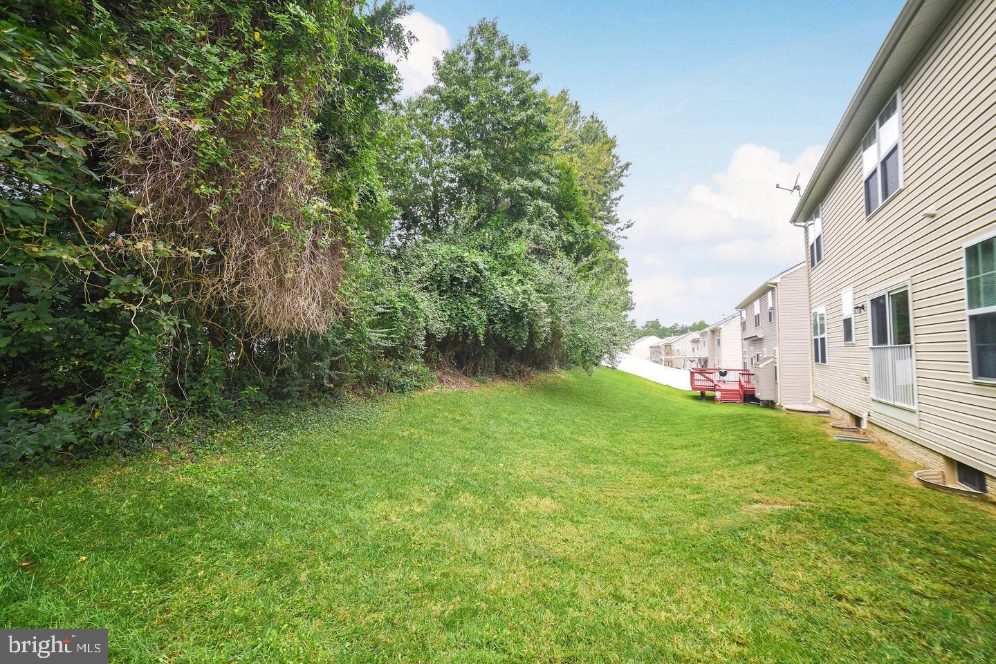 WESTBURY - Residential Lease