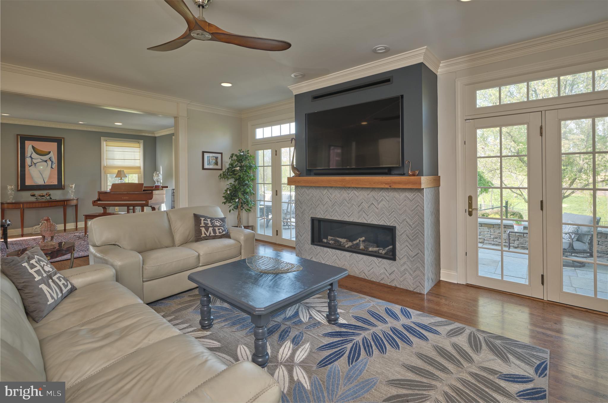 LAUREL BROOK - Residential