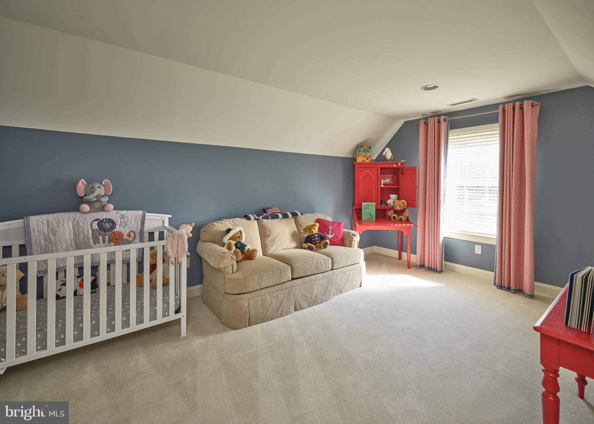 LAUREL BROOK - Residential