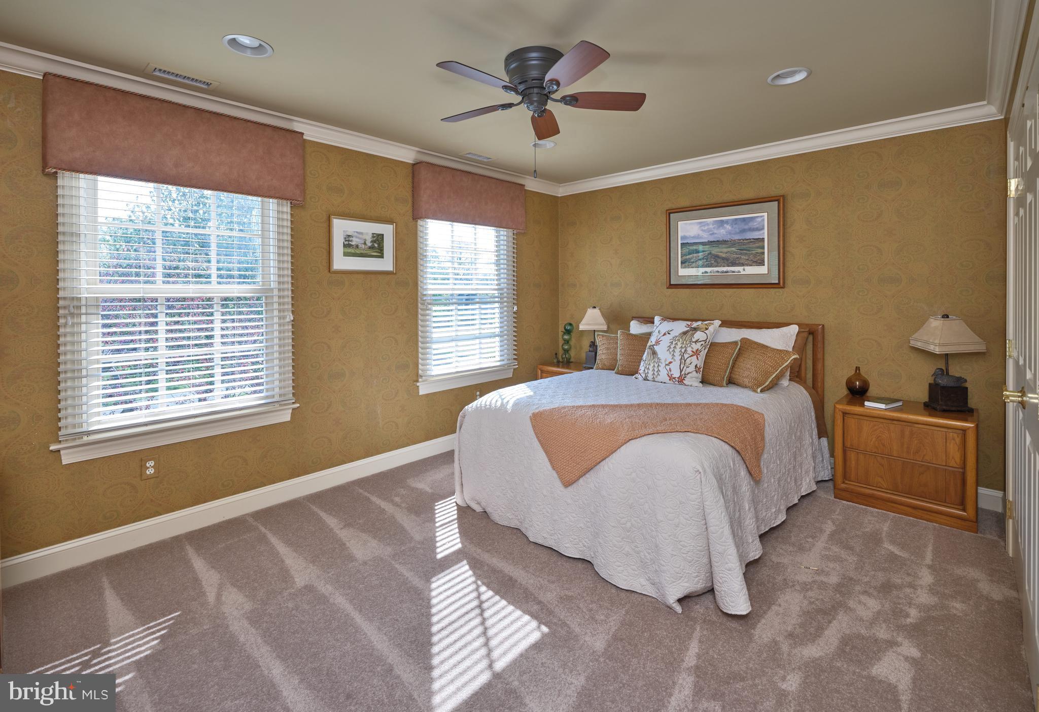 LAUREL BROOK - Residential